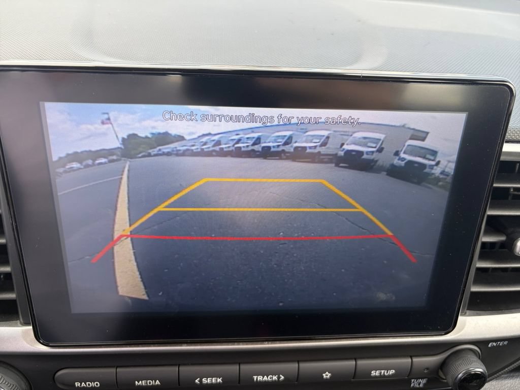 Used 2020 Hyundai Venue SEL FWD image 13