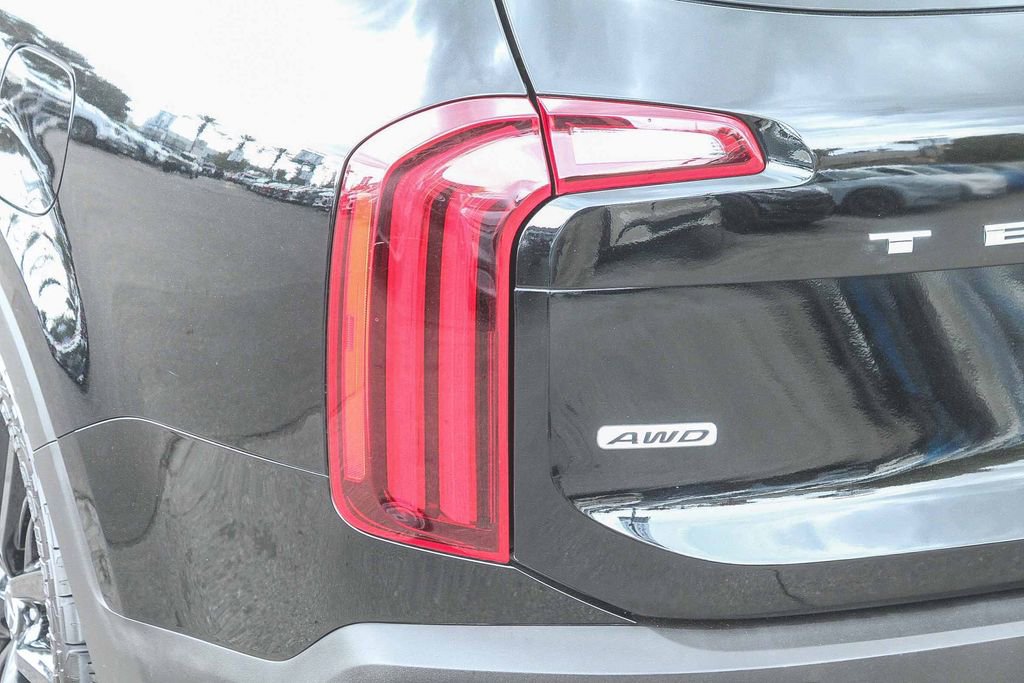 Used 2020 Kia Telluride SX w/ Towing Package AWD/4WD image 11