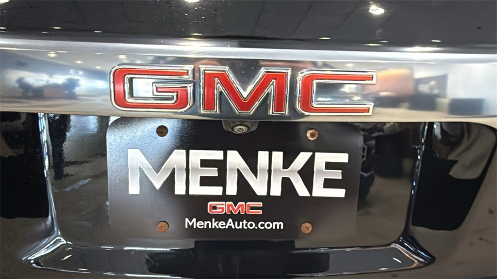 Used 2023 GMC Acadia AT4 w/ Trailering Package image 9