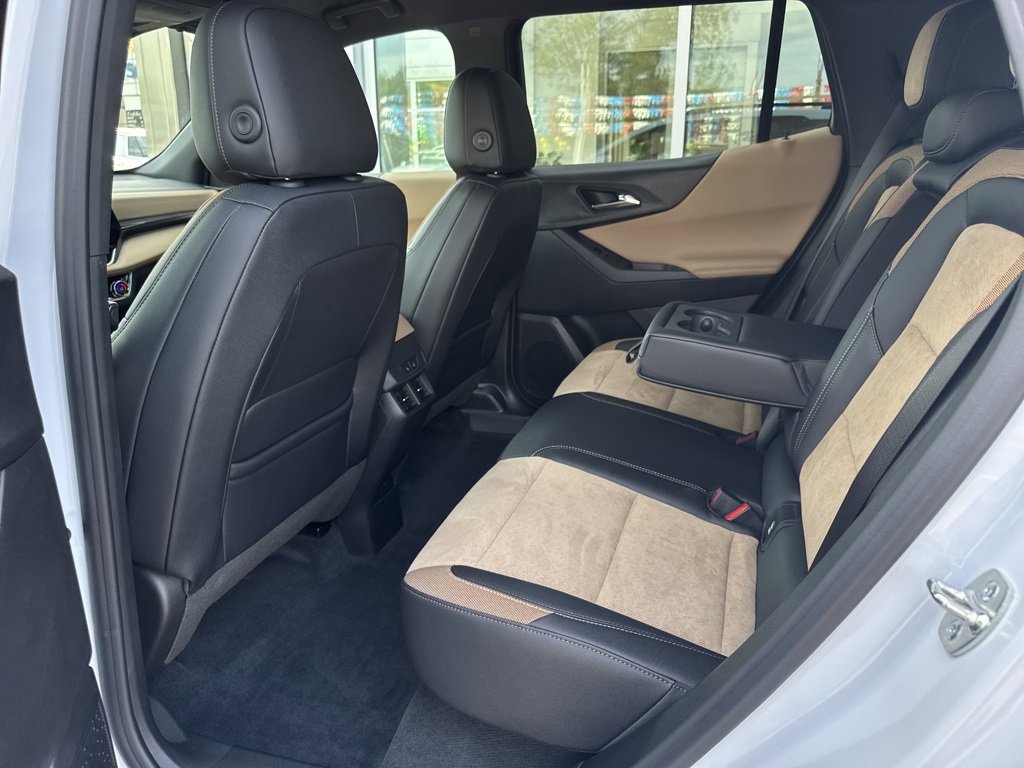 New 2026 Chevrolet Equinox ACTIV w/ Convenience Package III image 16