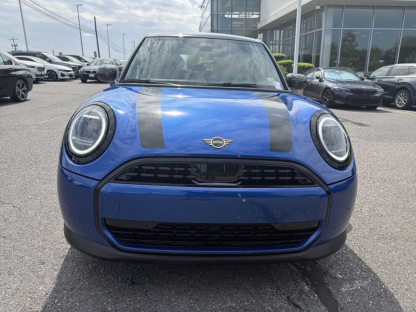 Used 2026 MINI Cooper 4-Door Hardtop FWD image 14