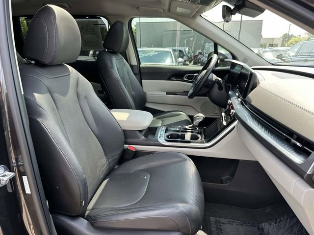 Used 2024 Kia Carnival SX Prestige FWD image 9