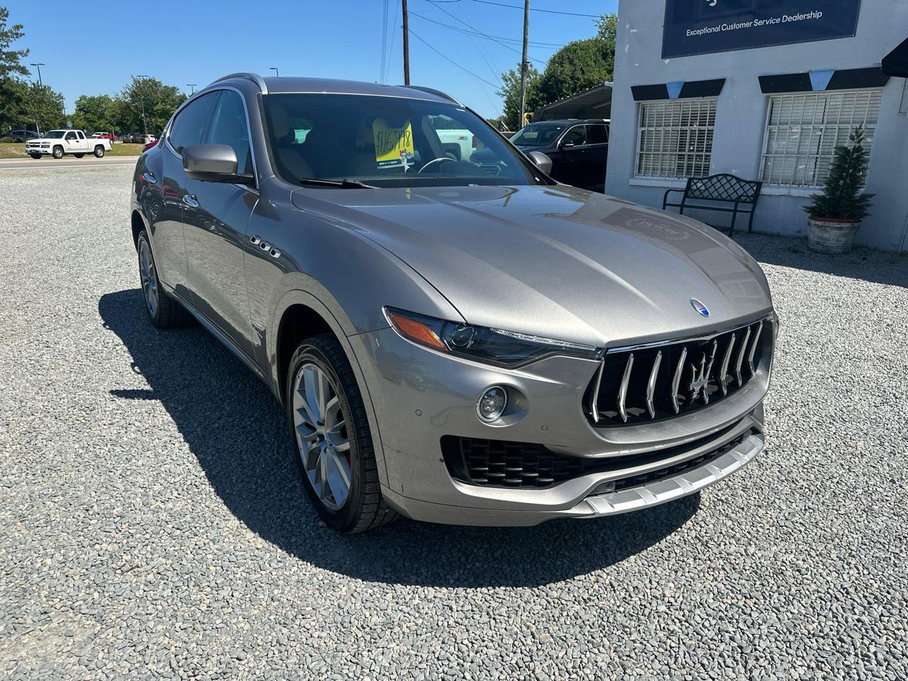 Used 2018 Maserati Levante GranLusso AWD/4WD image 6