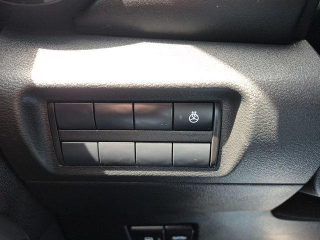 Used 2023 Nissan Kicks SR w/ SR Premium Package FWD image 28