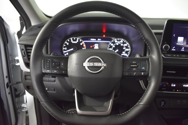 Certified 2025 Nissan Rogue SV w/ SV Premium Package FWD image 15
