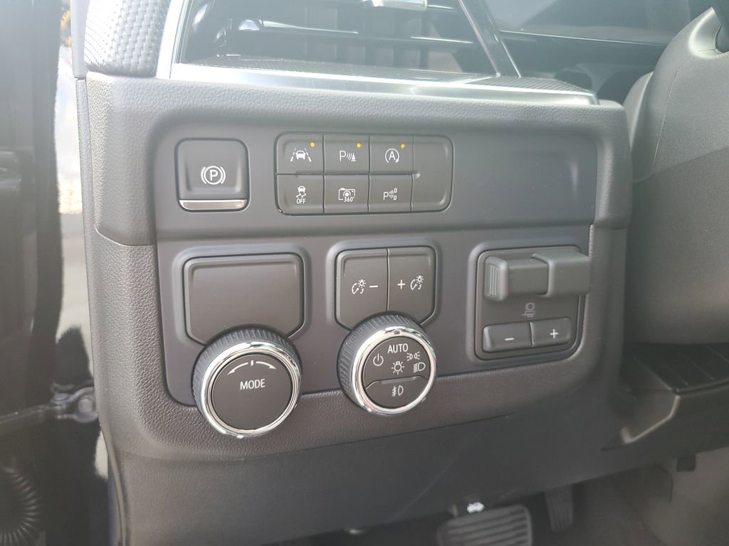 New 2026 Chevrolet Suburban RST w/ Comfort Package RWD image 27