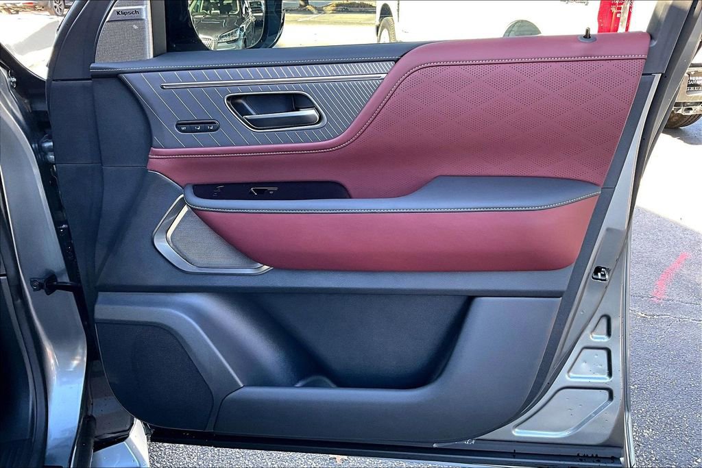 New 2026 INFINITI QX80 Autograph w/ Premium Cargo Package image 23