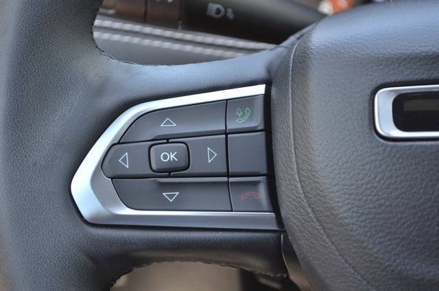 Used 2023 Jeep Compass Latitude w/ Convenience Group AWD/4WD image 19