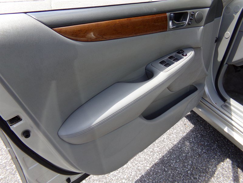 Used 2005 Lexus ES 330 FWD image 43