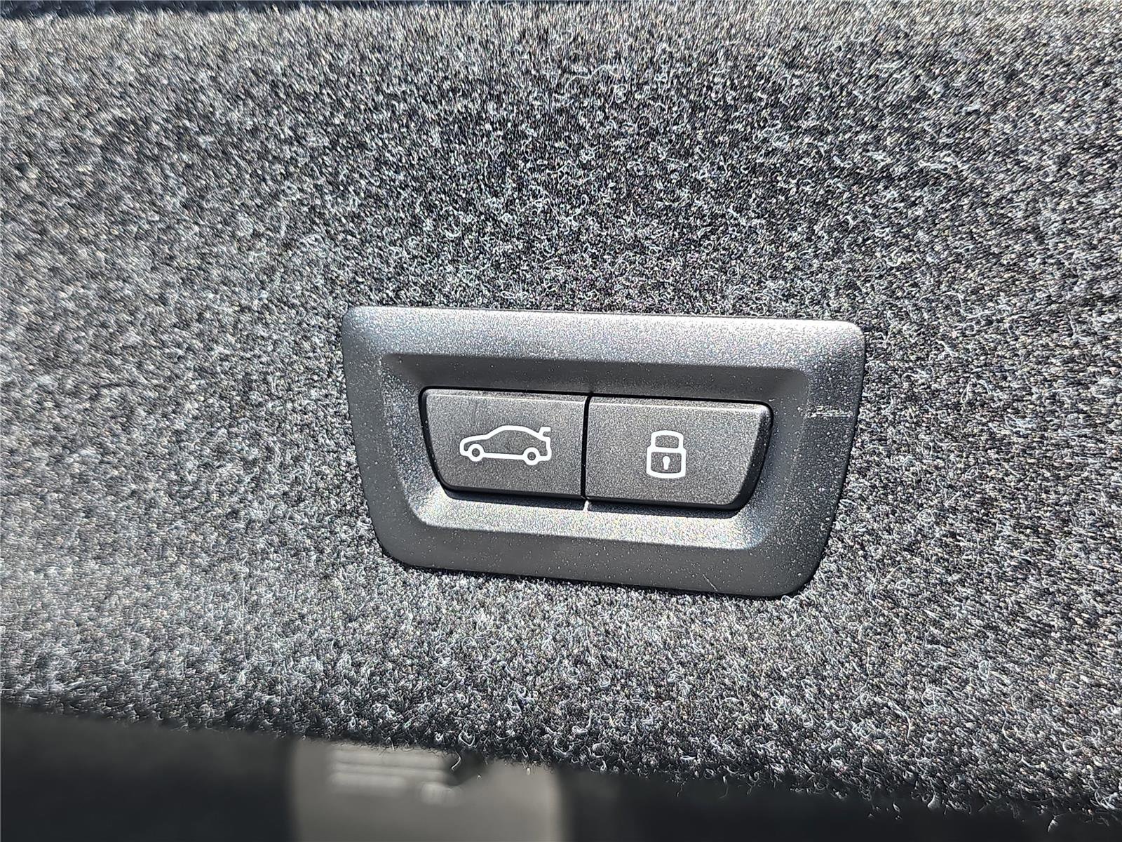 Used 2025 BMW 330i 330i image 9