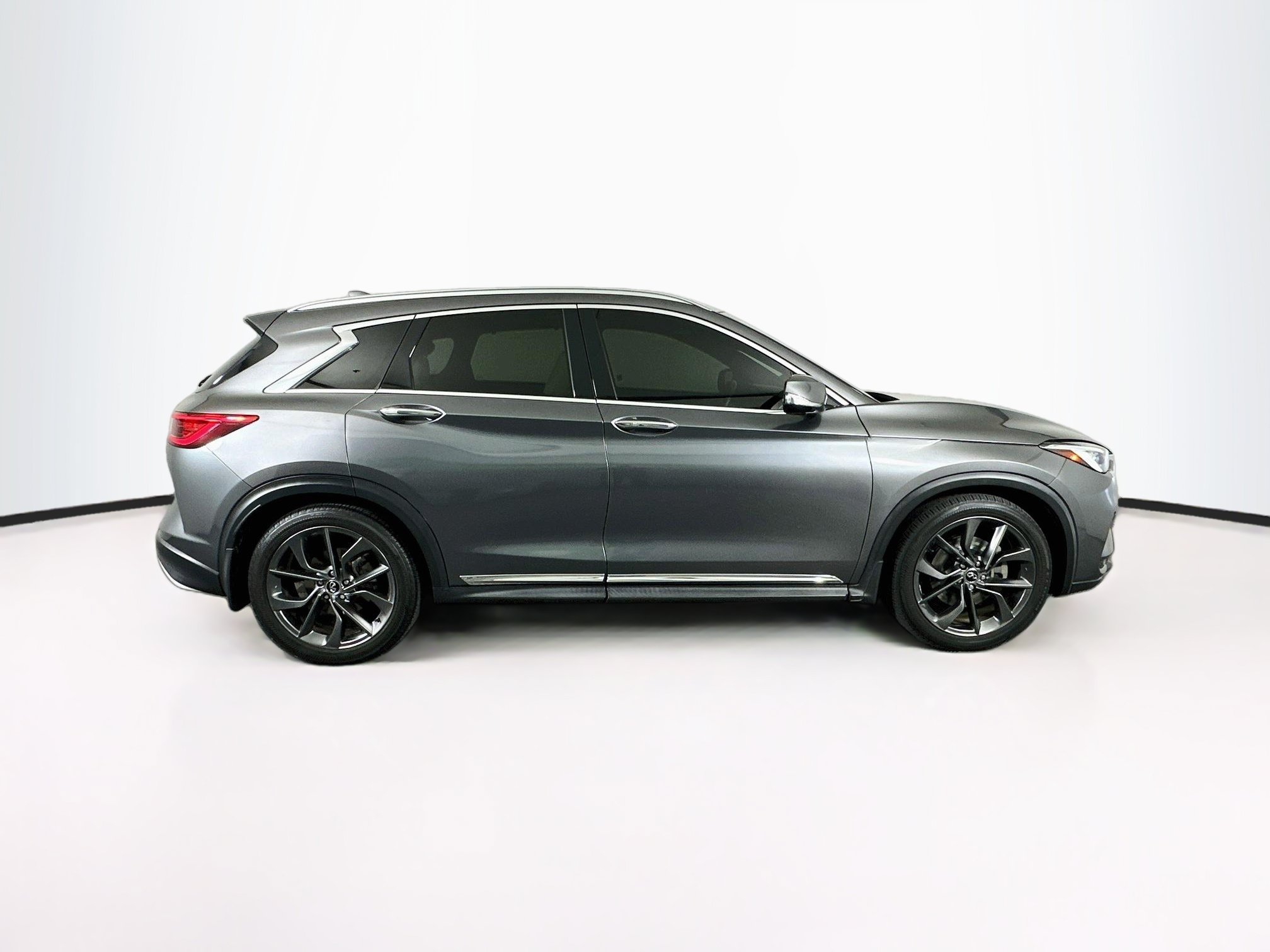 Used 2019 INFINITI QX50 Essential w/ Sensory Package AWD/4WD image 10