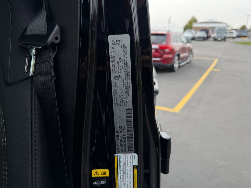 New 2026 Jeep Gladiator Sahara image 29