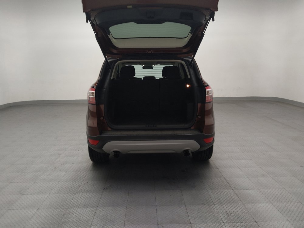 Used 2018 Ford Escape SE w/ SE Sync 3 Package FWD image 29