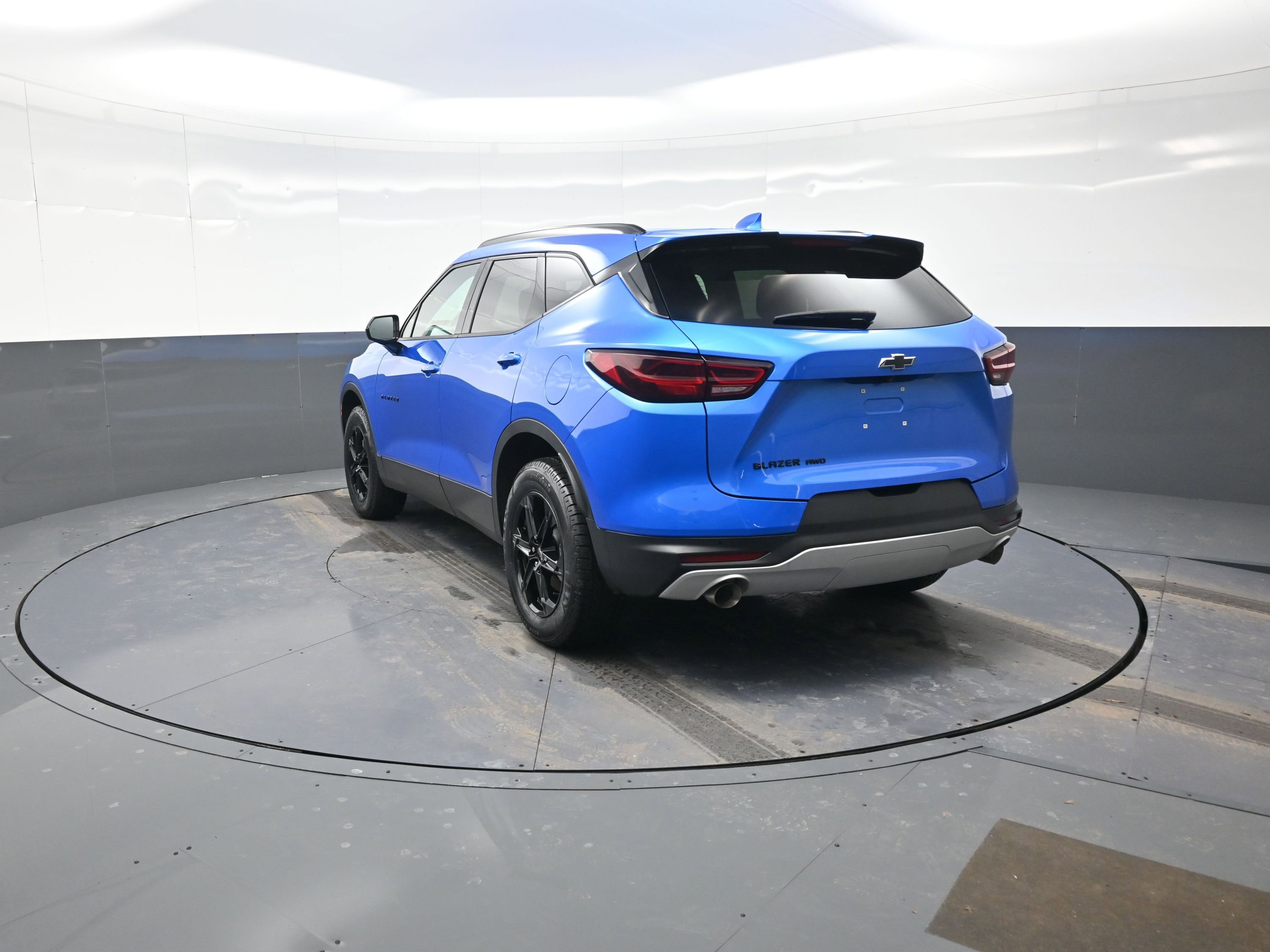 Used 2025 Chevrolet Blazer LT w/ Midnight/Sport Edition image 5