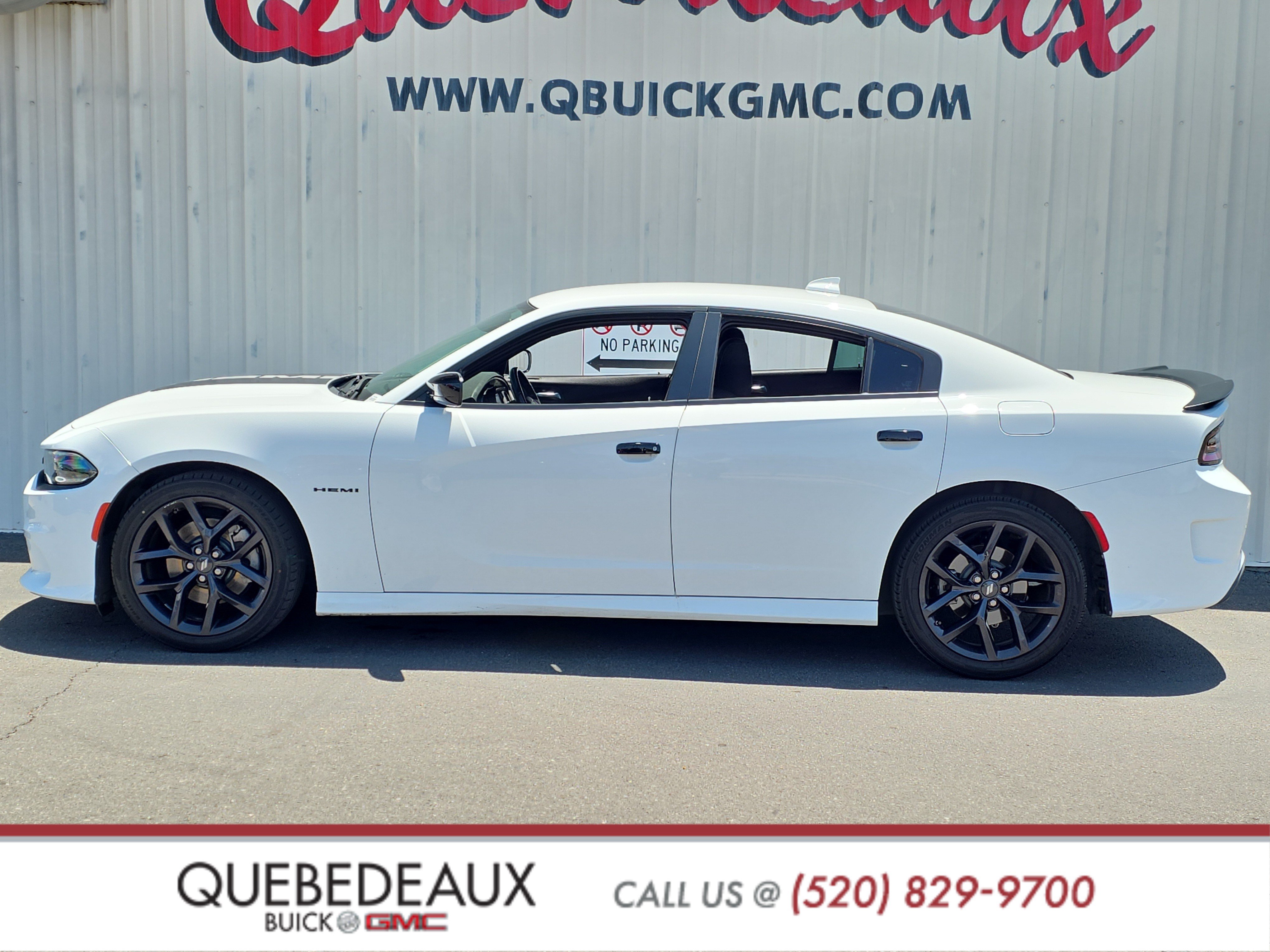 Used 2022 Dodge Charger R/T w/ Blacktop Package RWD image 4