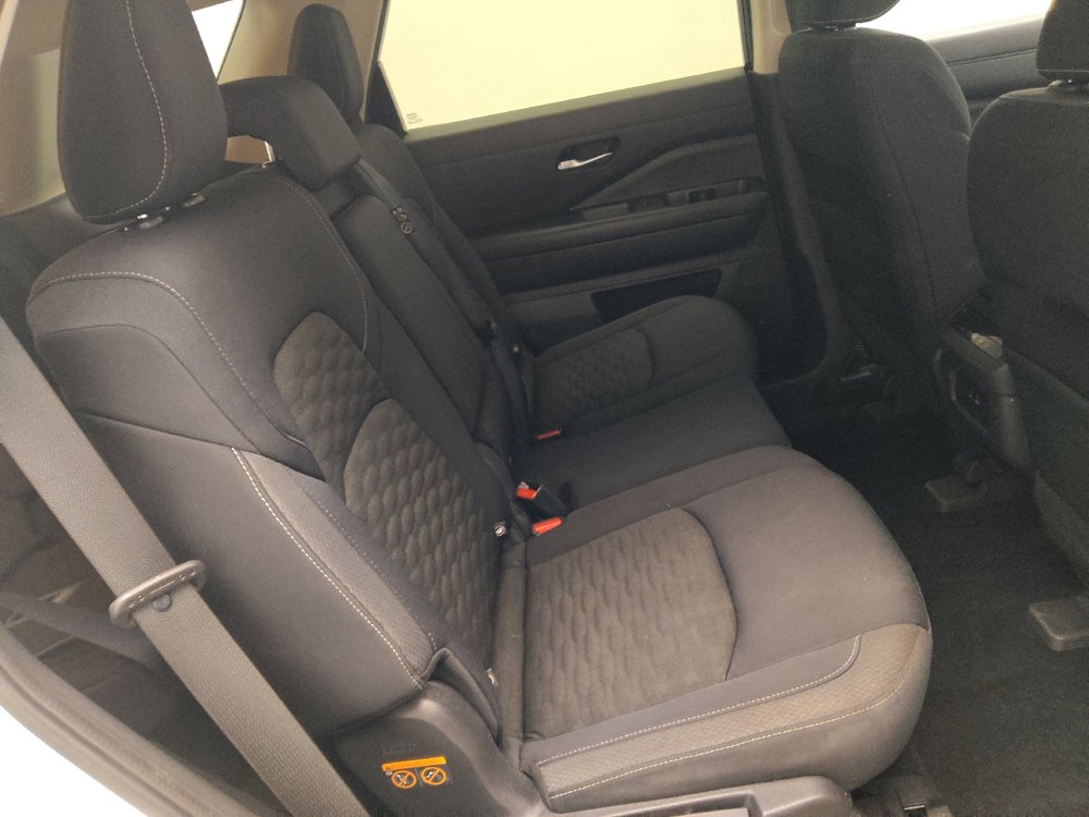 Used 2022 Nissan Pathfinder SV FWD image 19