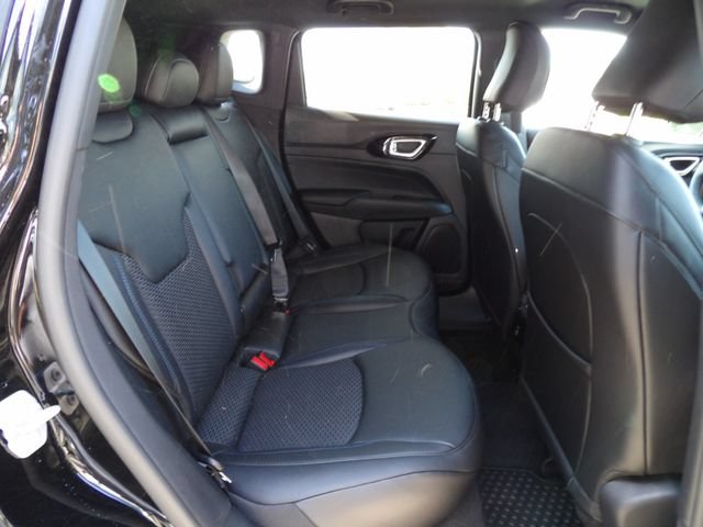New 2026 Jeep Compass Latitude AWD/4WD image 10