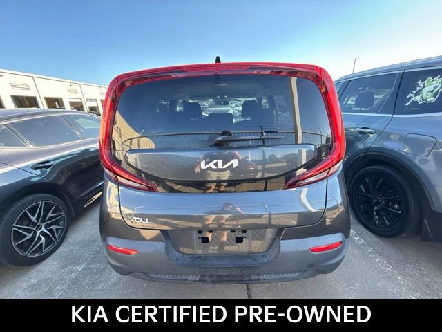Certified 2022 Kia Soul LX FWD image 10