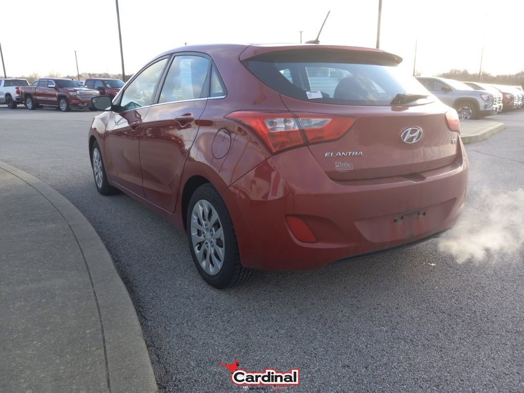 Used 2017 Hyundai Elantra GT image 11