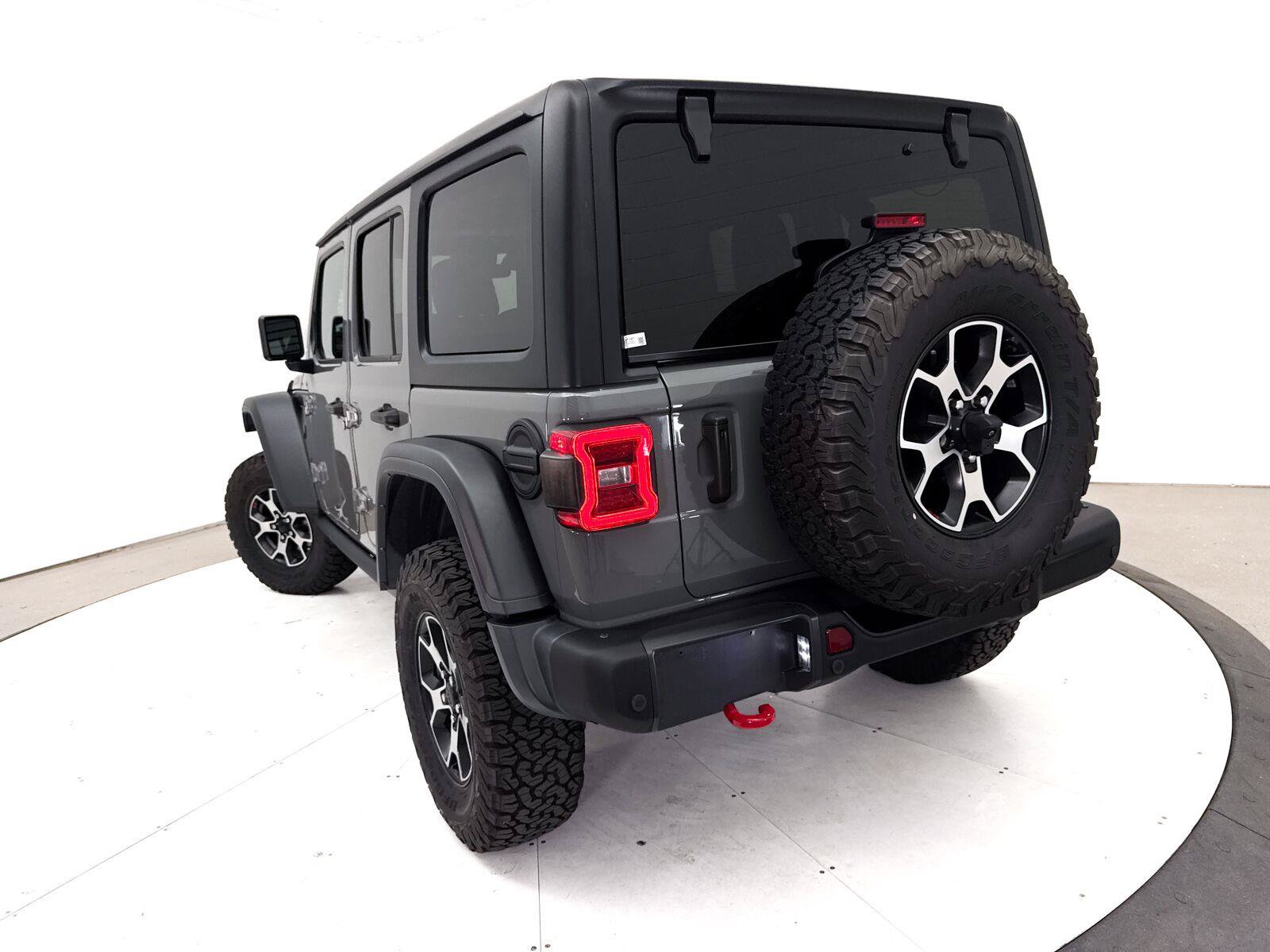 Used 2022 Jeep Wrangler Unlimited Rubicon w/ Steel Bumper Group AWD/4WD image 7