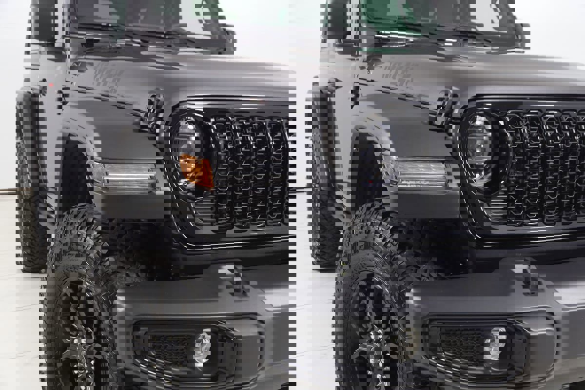 Used 2024 Jeep Wrangler Willys image 15