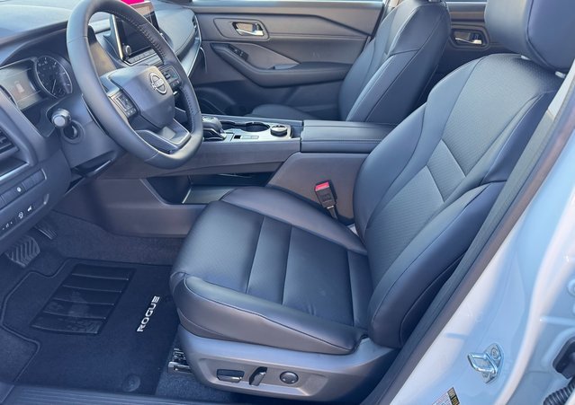 New 2026 Nissan Rogue SV image 5