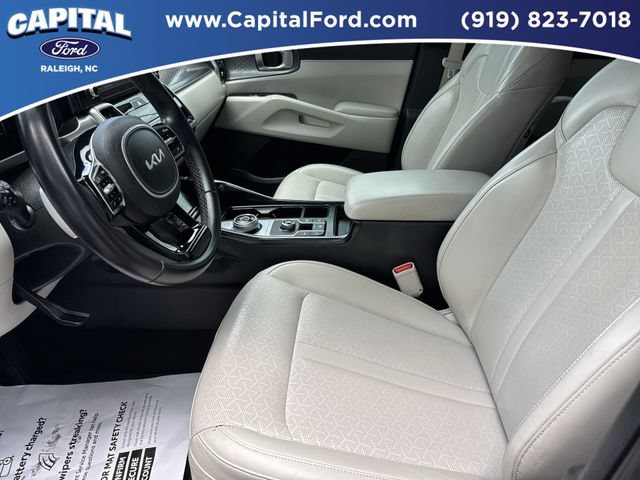 Used 2022 Kia Sorento EX w/ Panoramic Sunroof Package FWD image 19