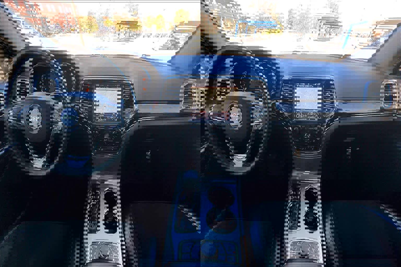 Used 2018 Jeep Grand Cherokee Trailhawk image 15