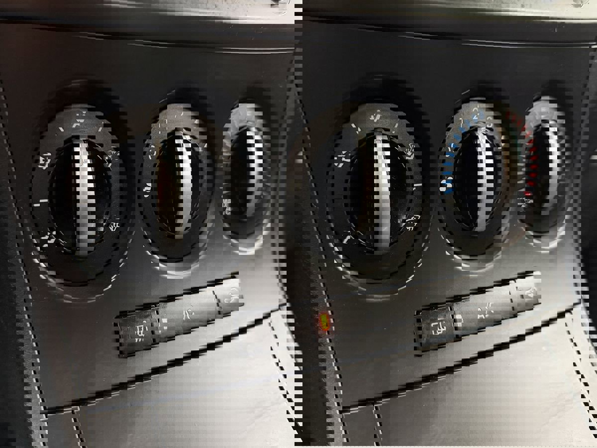 Used 2012 MAZDA MAZDA3 i Touring image 14