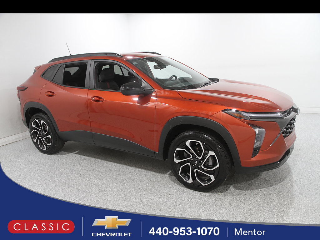 Certified 2024 Chevrolet Trax RS FWD image 1