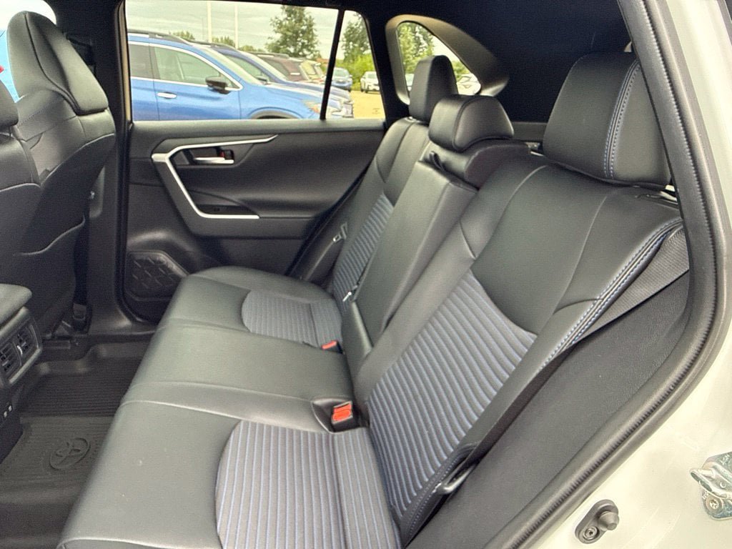 Used 2020 Toyota RAV4 XSE w/ XSE Grade Weather Package AWD/4WD image 27