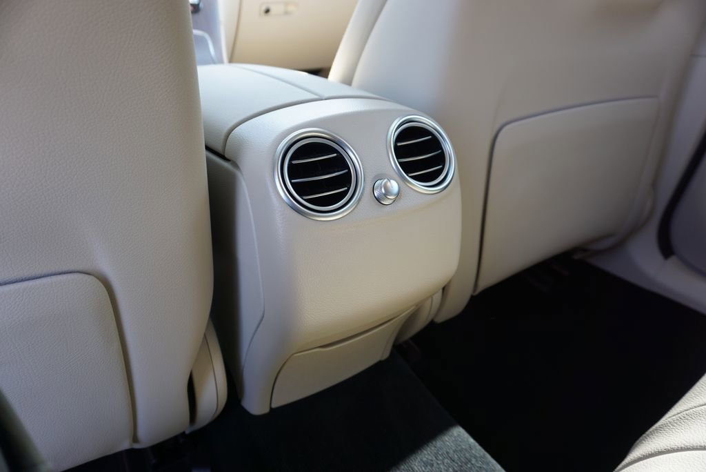 Used 2022 Mercedes-Benz GLC 300 4MATIC Coupe image 34