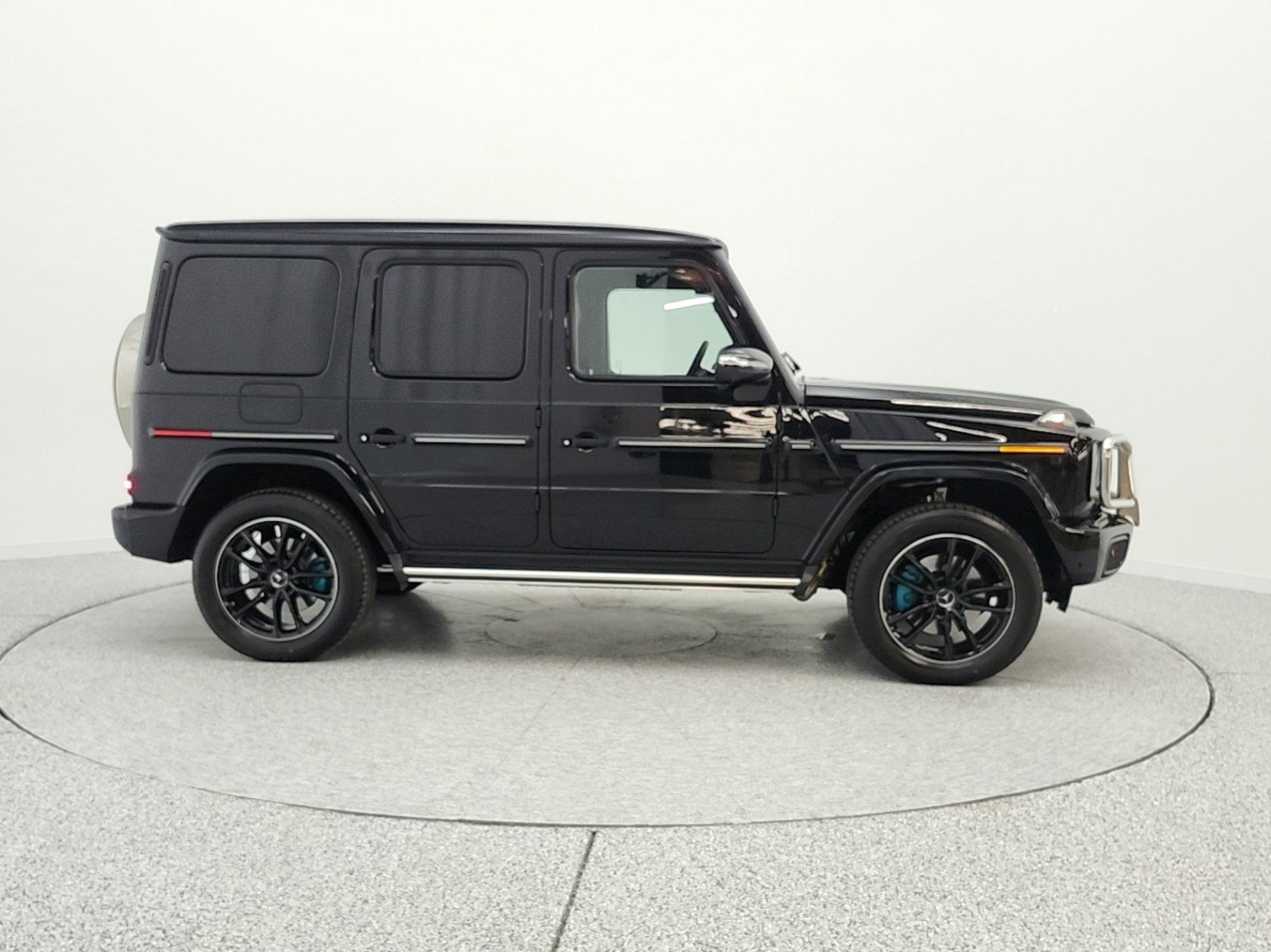 Used 2025 Mercedes-Benz G 550 image 4