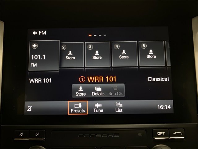 Used 2017 Porsche Macan GTS w/ Premium Package Plus image 36