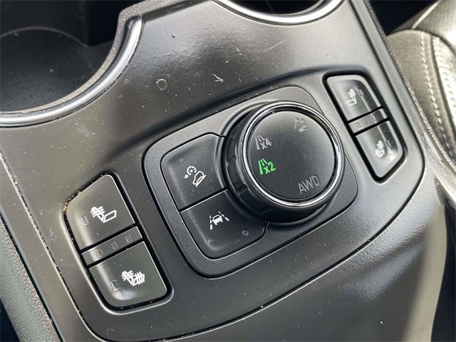 Used 2024 GMC Terrain SLT image 27