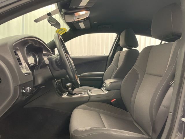 Used 2019 Dodge Charger SXT RWD image 11
