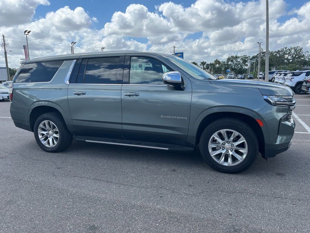 Used 2023 Chevrolet Suburban Premier RWD image 3