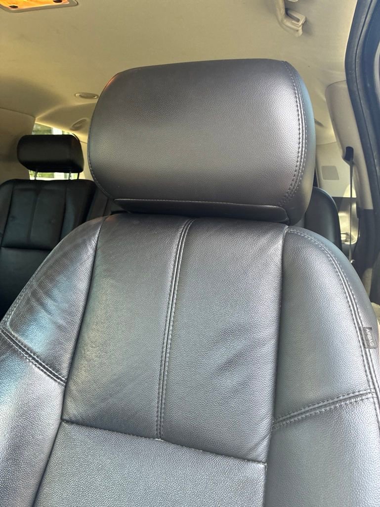 Used 2010 Chevrolet Tahoe LT RWD image 5