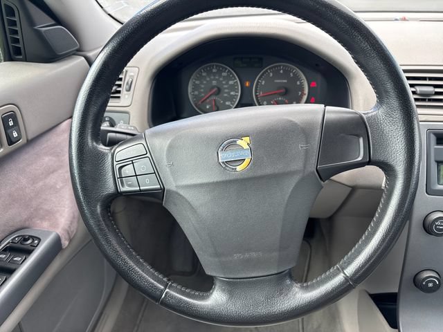 Used 2005 Volvo S40 2.4i FWD image 14
