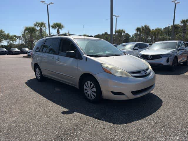 Used 2010 Toyota Sienna FWD image 6