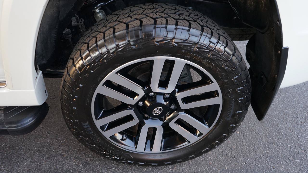 Used 2019 Toyota 4Runner Limited AWD/4WD image 25