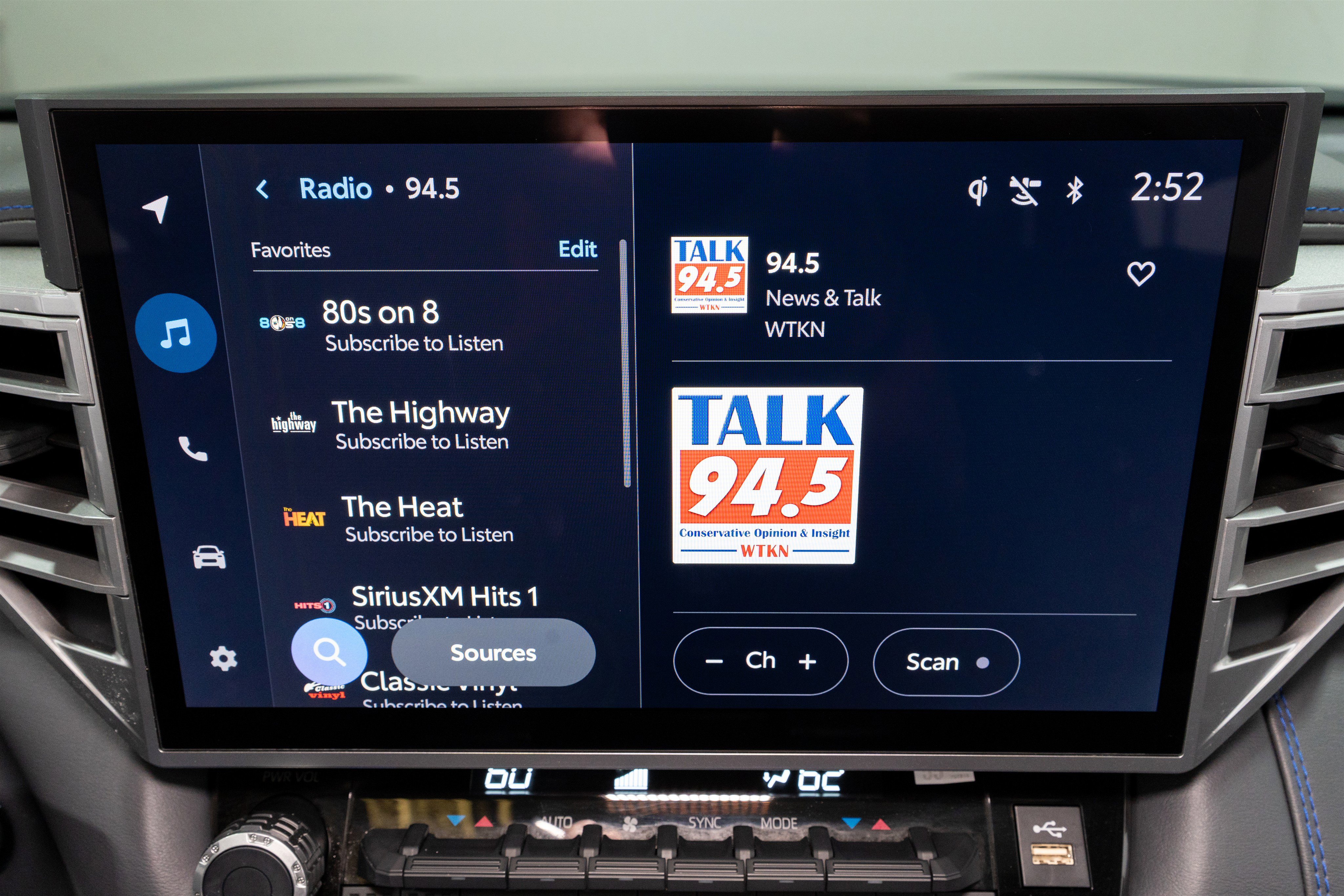 Used 2025 Toyota Tundra Platinum image 20