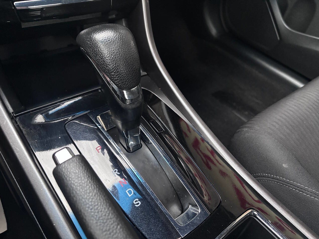 Used 2016 Honda Accord EX image 22