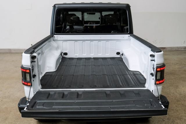 Used 2023 Jeep Gladiator Sport AWD/4WD image 35