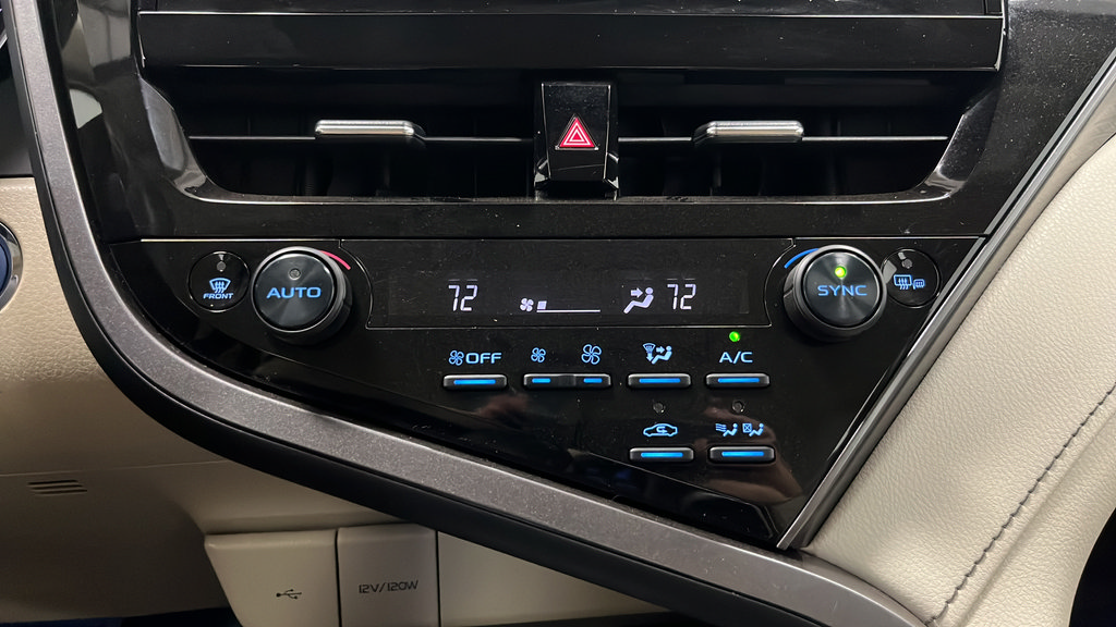 Used 2023 Toyota Camry XLE w/ Cold Weather Package FWD image 17