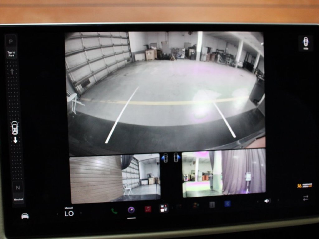 Used 2022 Tesla Model X AWD/4WD image 28