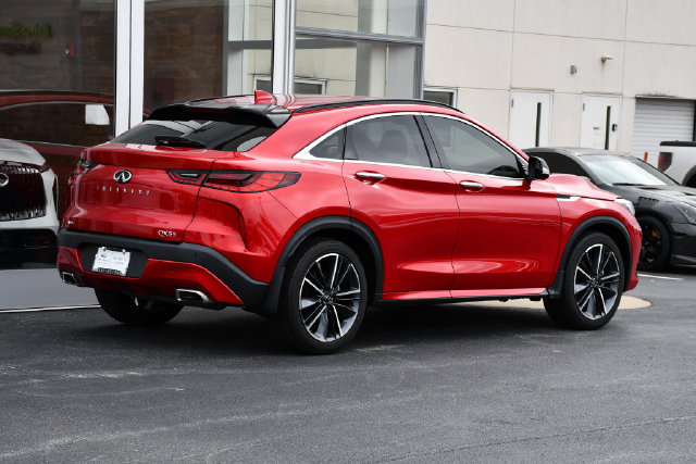 Used 2023 INFINITI QX55 Sensory w/ Lighting Package AWD/4WD image 8