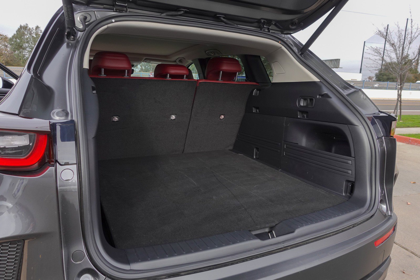 Certified 2025 MAZDA CX-50 2.5 Hybrid w/ Premium Plus Pkg image 26