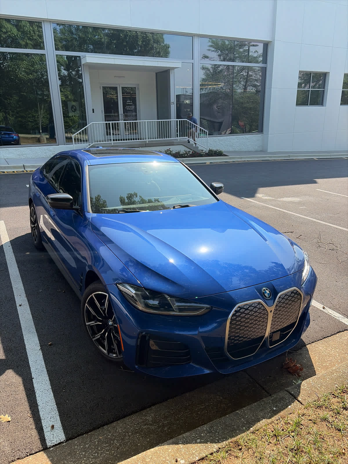 Used 2025 BMW i4 xDrive40i w/ M Sport Package AWD/4WD image 37