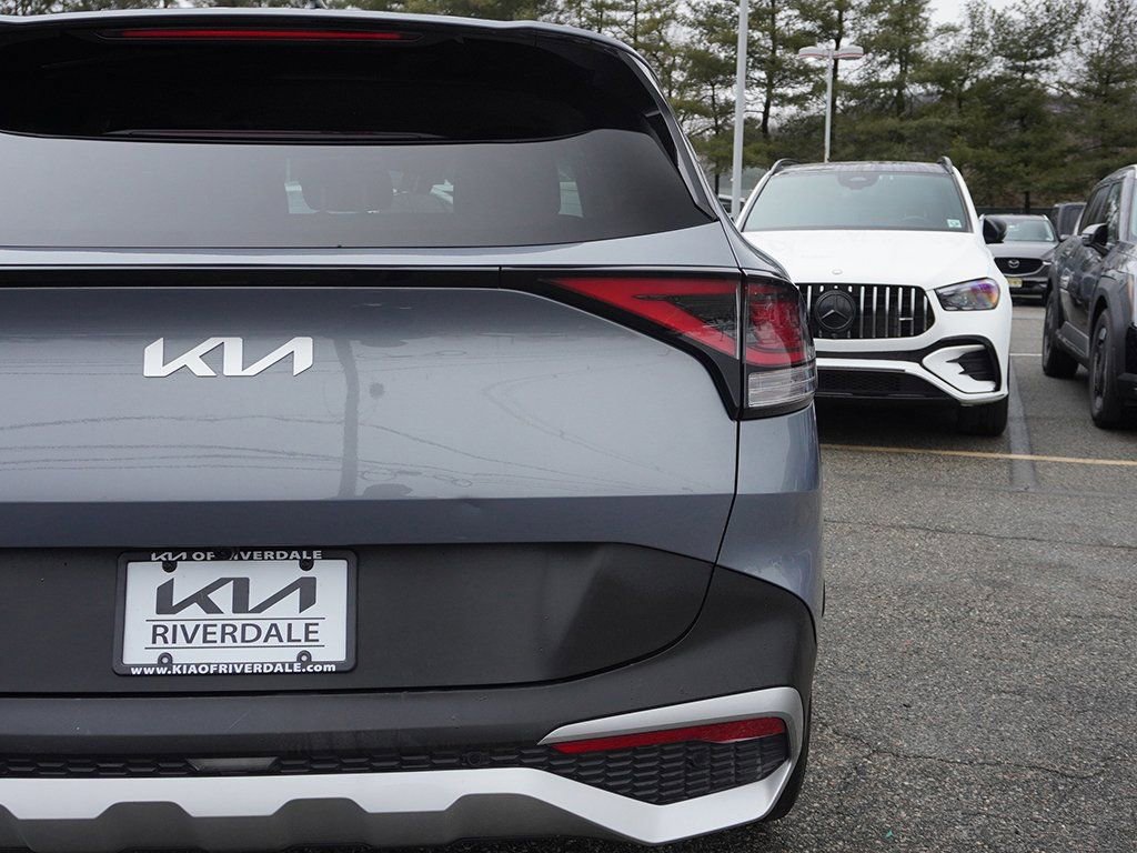 Used 2023 Kia Sportage EX image 15